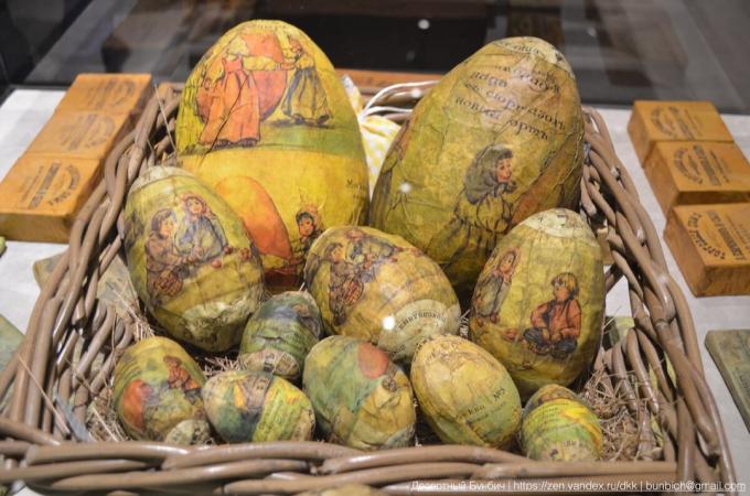 Pre-revolucionarni ruski čokolada jaje s unutrašnje igračka