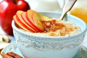 Air New recept riža kaša s vanilije i jabuka. Isprobajte ga!