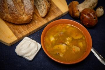 Bijela juha od gljiva: mješoviti recept